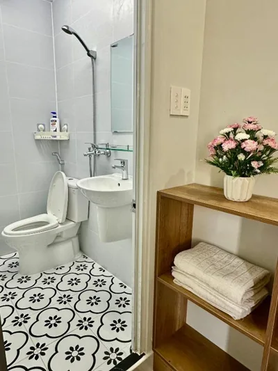 Toà nhà - P404 căn hộ mini Trung tâm thành phố HCM – Photos 3